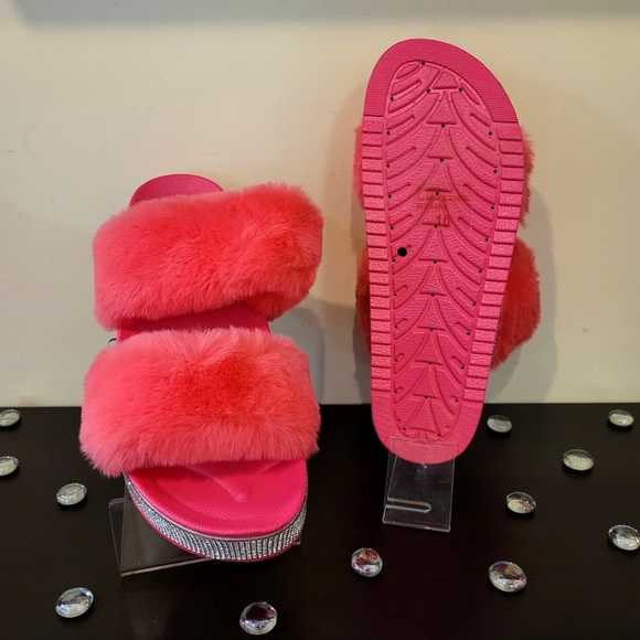 Atalina Bling Pink Fur Slides - Picture 3 of 4